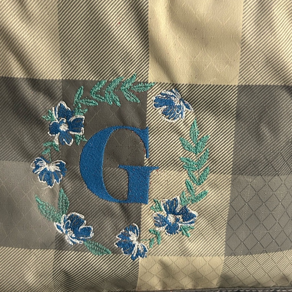 Gray Checkered Thirty One Bag - Picture 5 of 5